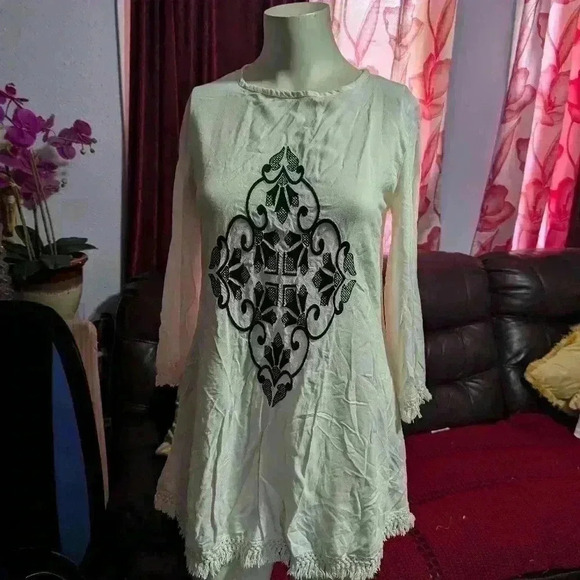 Sold R cinco ranch blouse - Picture 2 of 5